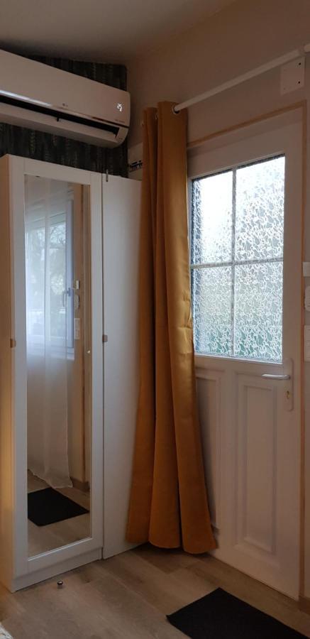 Agreable Petite Maison Proche Joigny Chamvres ภายนอก รูปภาพ
